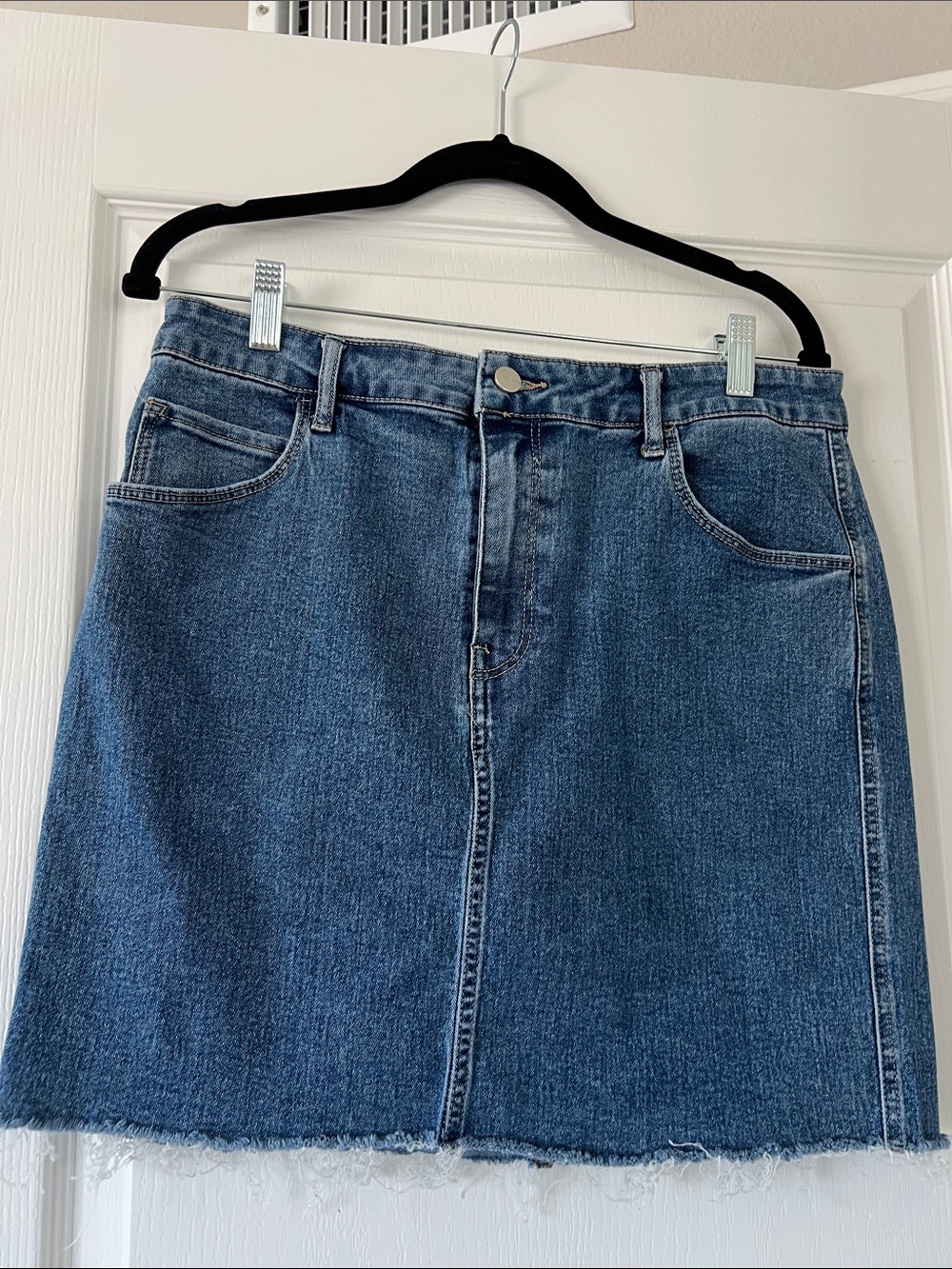 Like New H&M Blue Denim Skirt size 12